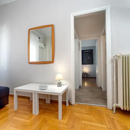 Acropolis Area Flat Daire